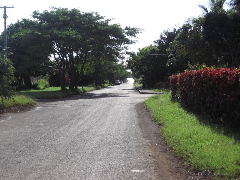 street hanga roa town